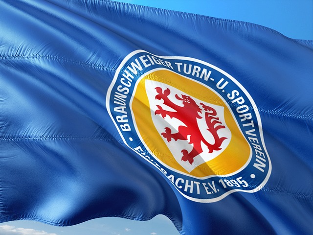 意杯焦点战：拉齐奥迎战AC米兰，蓝鹰寻求复仇，红黑军团力争双杀